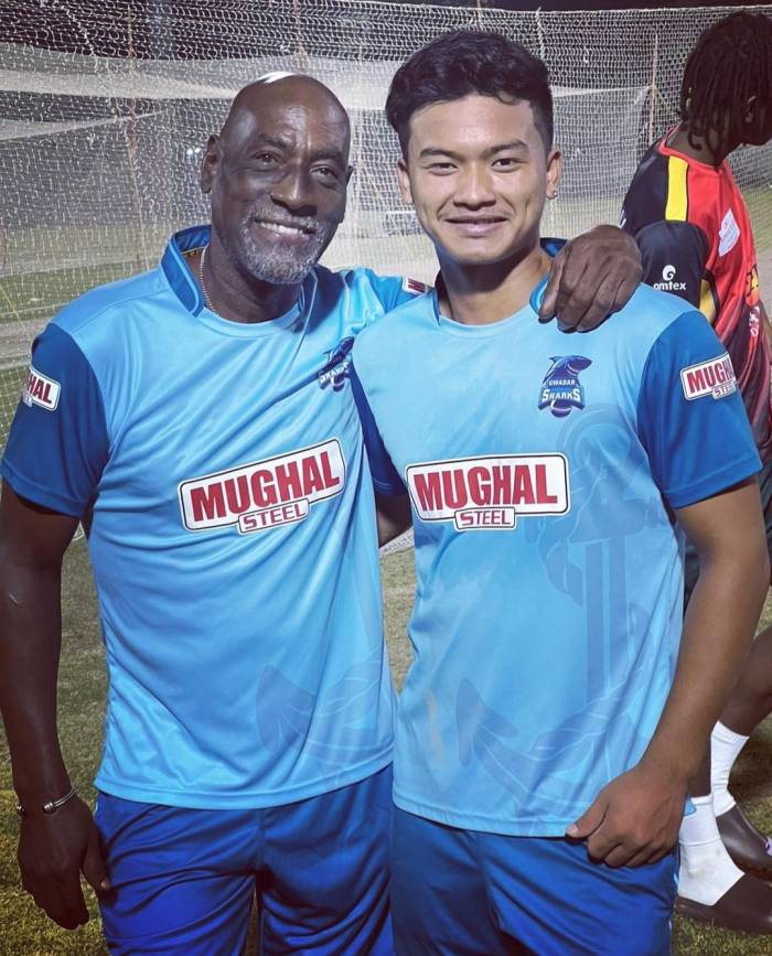 Kushal Malla With West Indies Cricketer Sir Vivian Richards